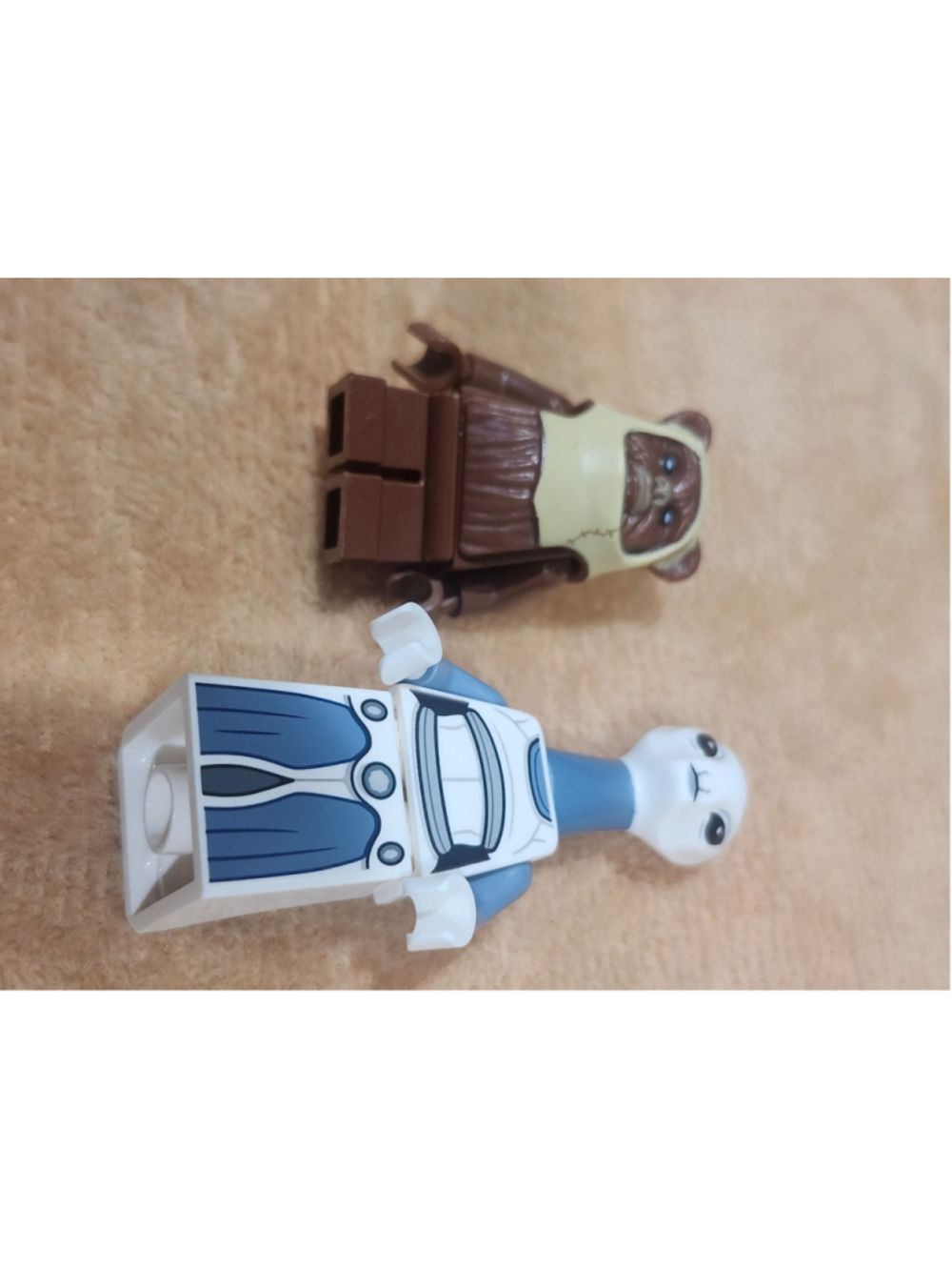 LEGO Star Wars Ewok and Alien Minifigures Lot
